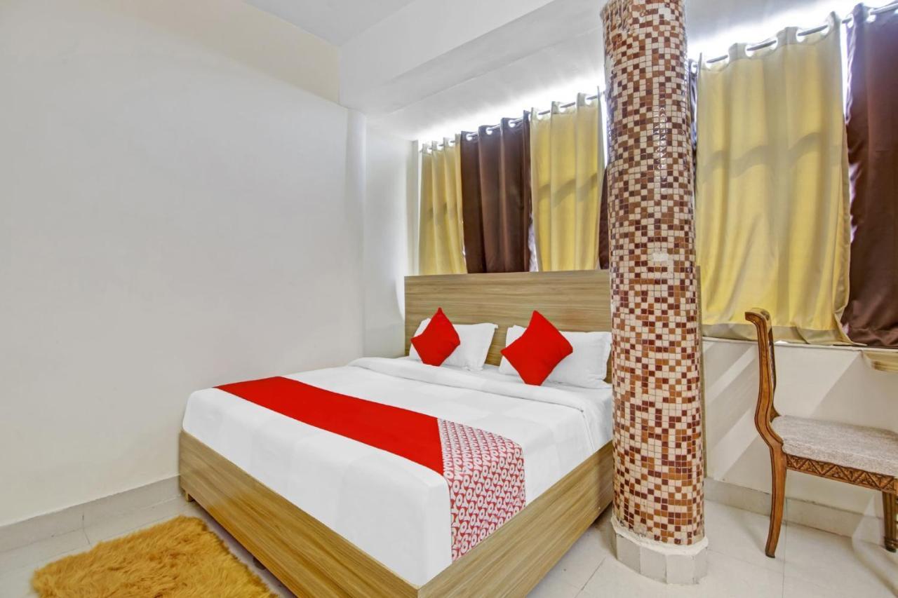 Oyo Flagship 80772 Hotel The Grand Rdc Ghaziabad Buitenkant foto