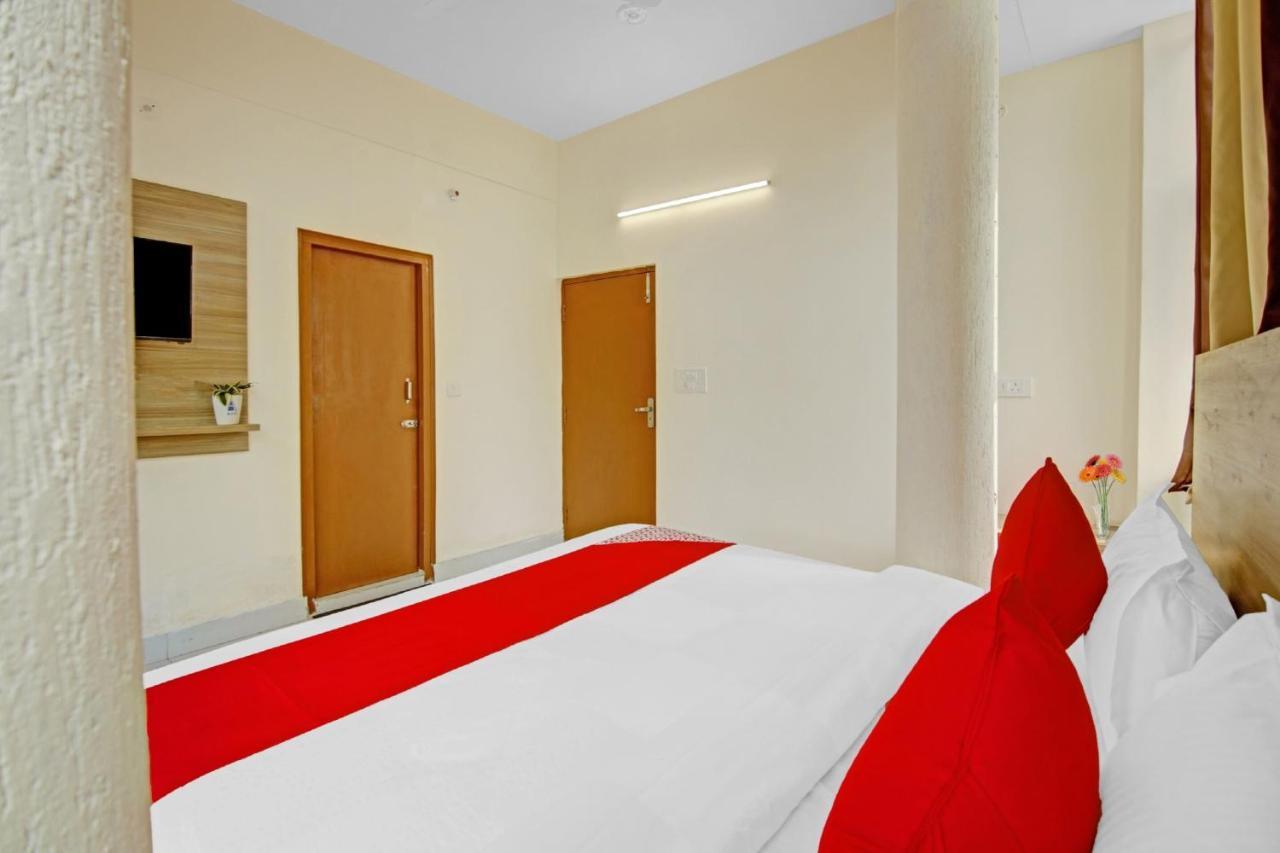 Oyo Flagship 80772 Hotel The Grand Rdc Ghaziabad Buitenkant foto