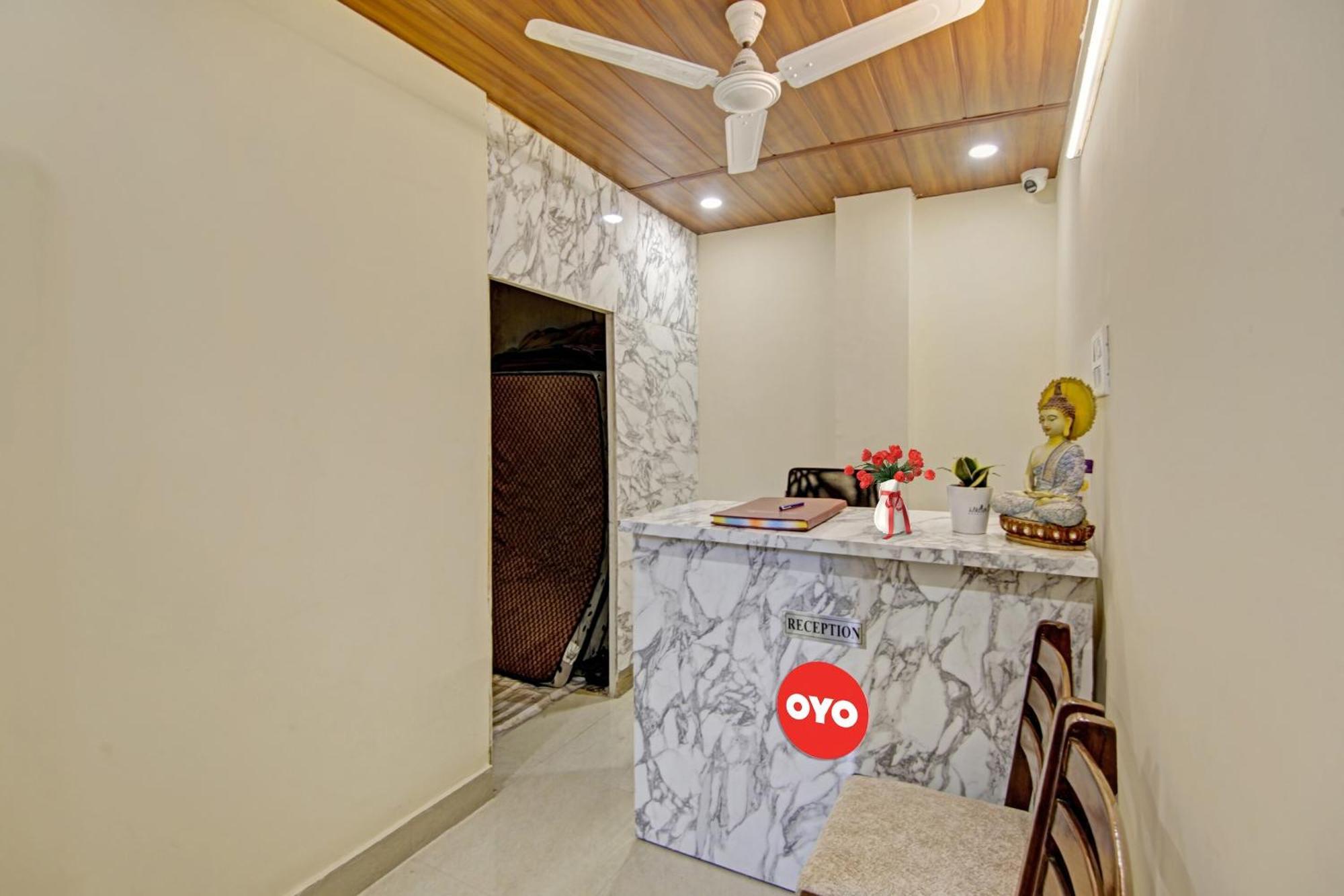 Oyo Flagship 80772 Hotel The Grand Rdc Ghaziabad Buitenkant foto